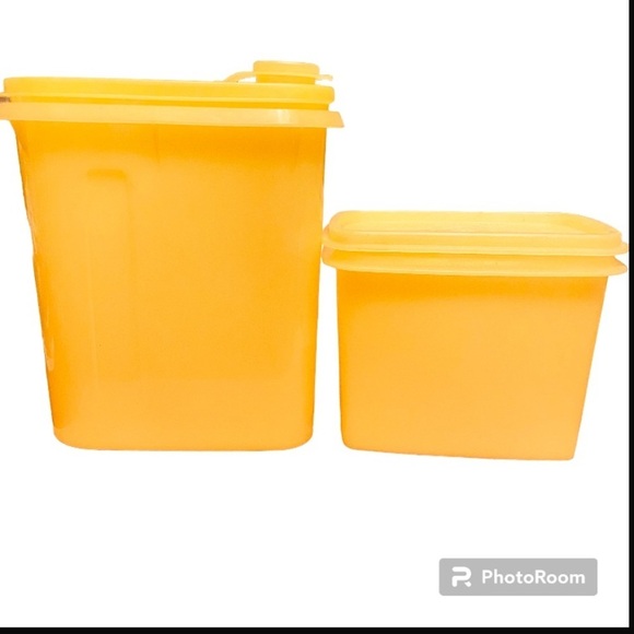 Tupperware Set of Yellow Shelf Saver and Pour Seal Wedge Containers - Picture 1 of 7